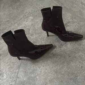 ZARA Glossy Burgundy Boots (42)